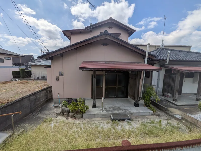 飯塚市潤野の戸建て外観